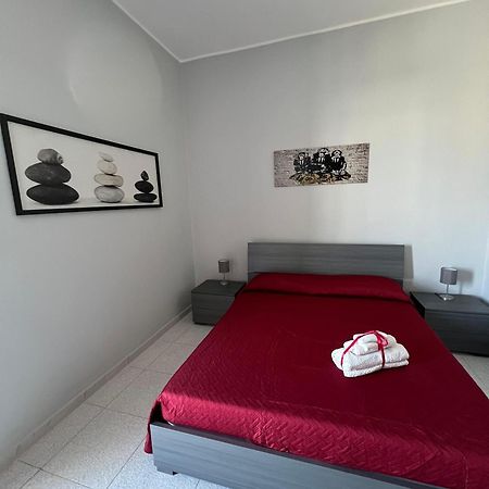 Settetrequattro Rooms Syracuse Bagian luar foto