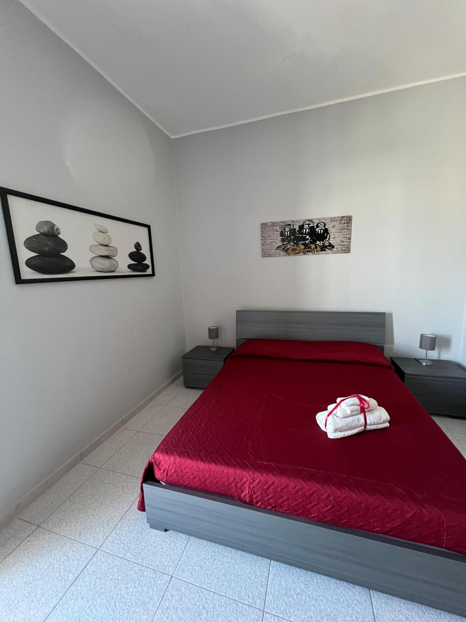 Settetrequattro Rooms Syracuse Bagian luar foto
