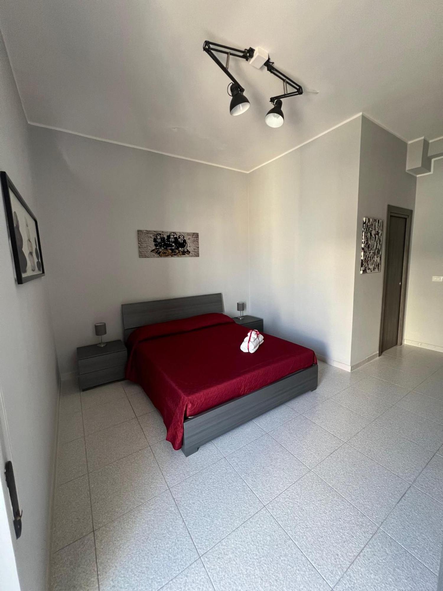 Settetrequattro Rooms Syracuse Bagian luar foto