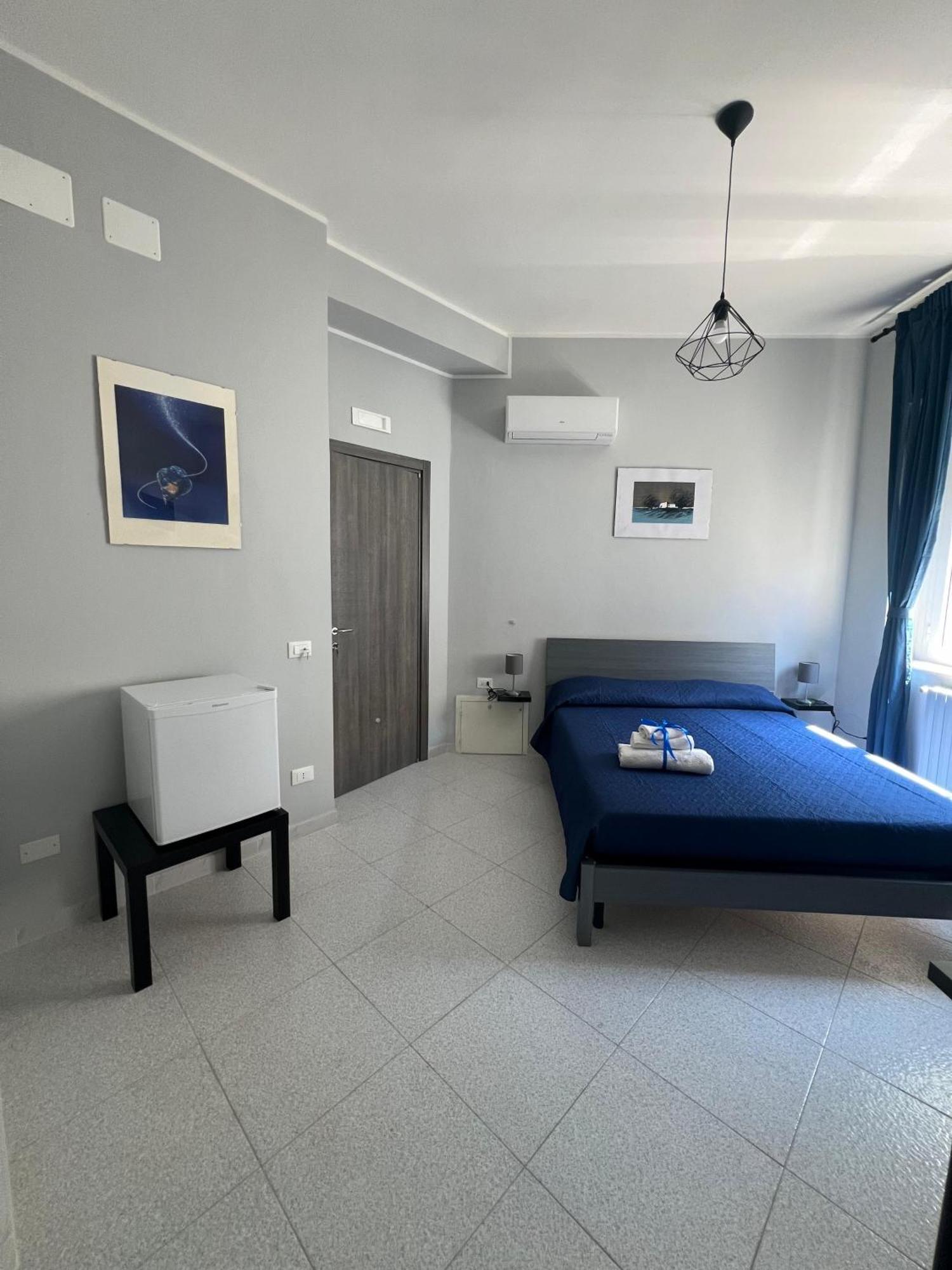 Settetrequattro Rooms Syracuse Bagian luar foto